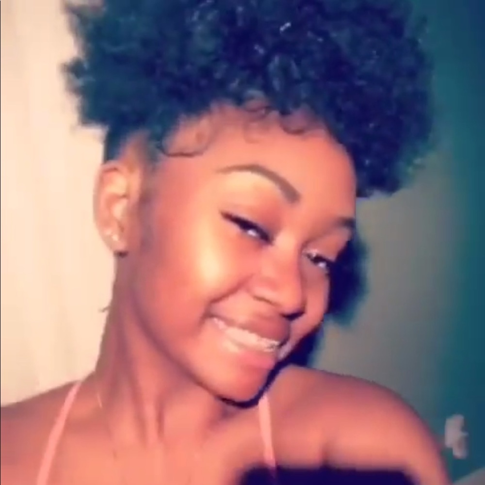 Meet your Posher, Kamyiah